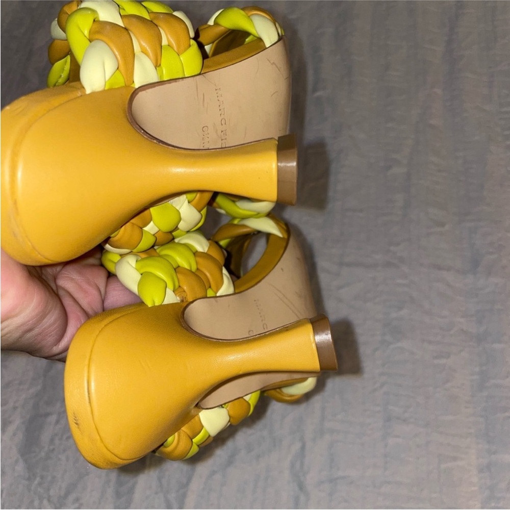 NWT Marc Fisher Toree Yellow Puff Woven Square Toe Heeled Sandals 6.5 - Picture 7 of 9